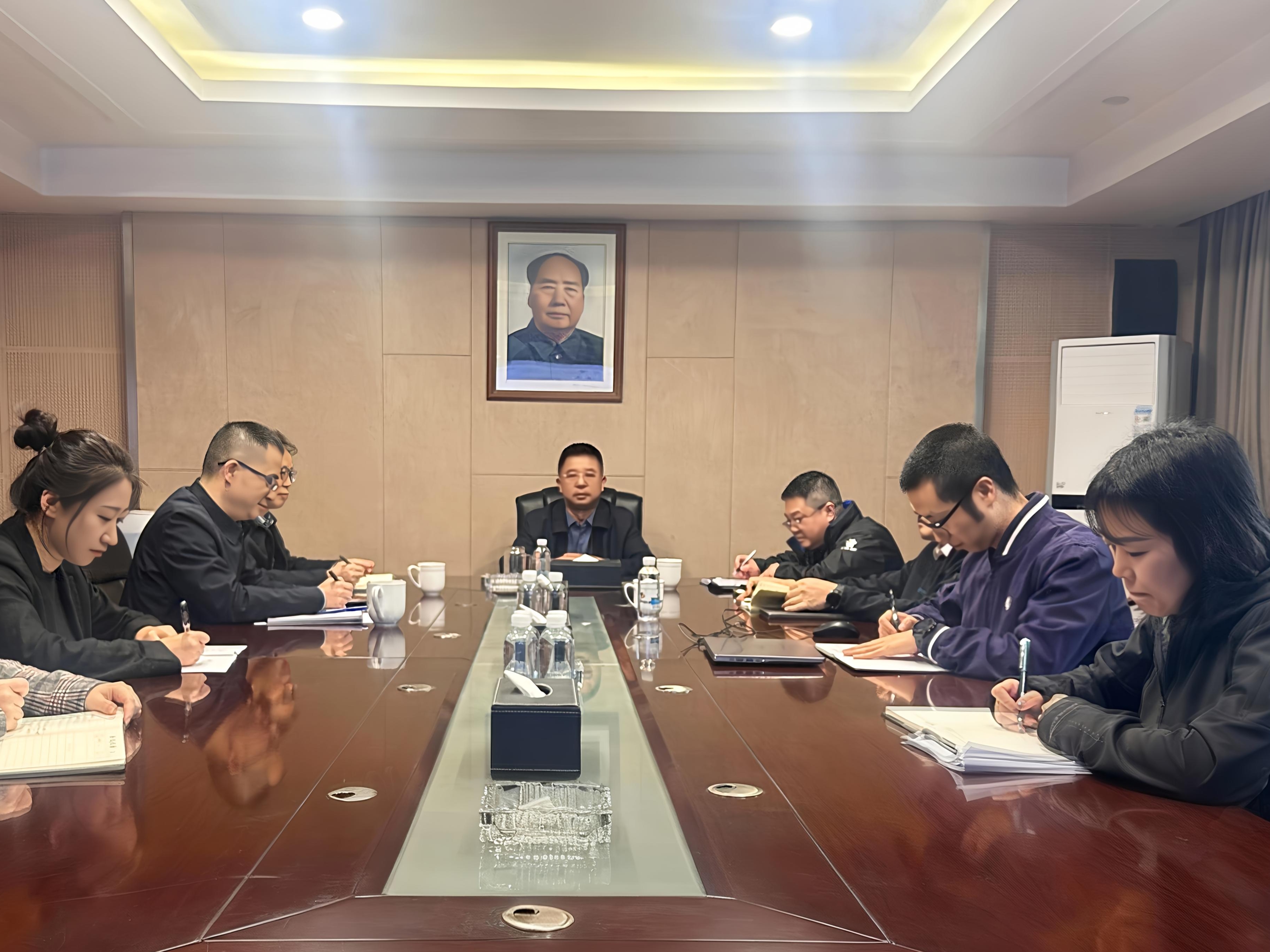 华体会官方端网站登录入口-华体会(中国)召开四季度风险研判会，强化风险防控拧紧“安全阀”